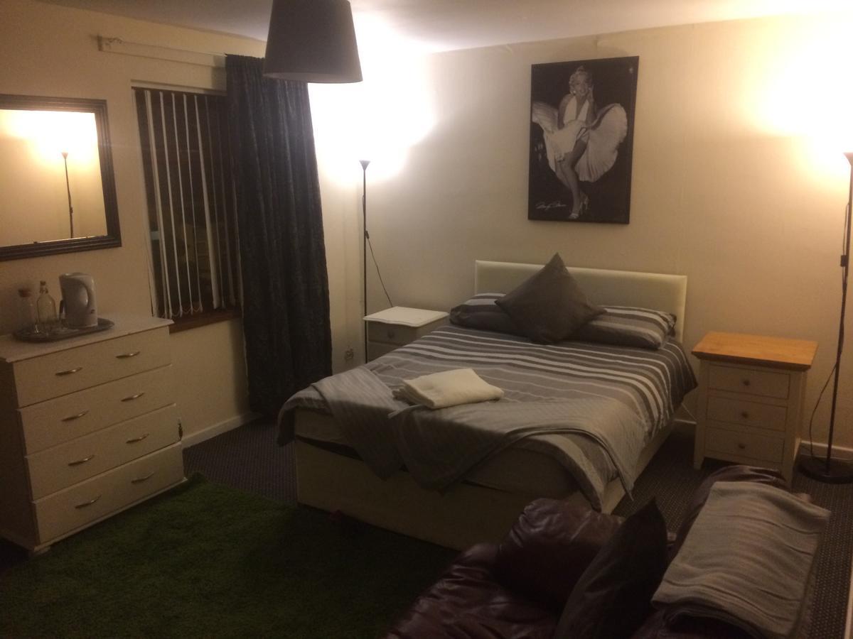 Ryan Place Bed & Breakfast เบลฟาสต์ ภายนอก รูปภาพ