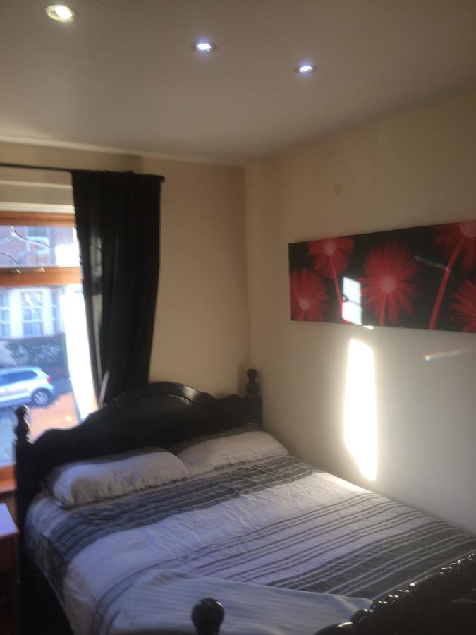 Ryan Place Bed & Breakfast เบลฟาสต์ ภายนอก รูปภาพ
